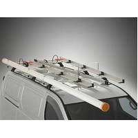 Hyundai iLoad & iMax 3 Bar Commercial Roof Rack Set Technician Step image