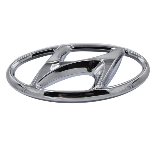 Hyundai Tailgate "Hyundai" Emblem For Santa Fe 06/2012 - 02/2018