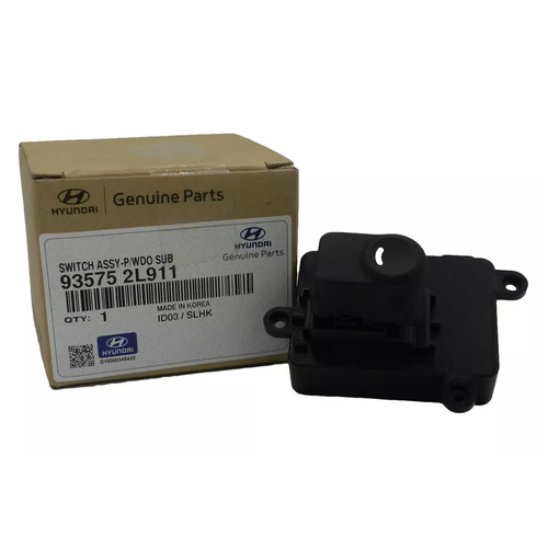 Hyundai Left Hand Front Power Window Switch i30 CW 08/2008 - 03/2012